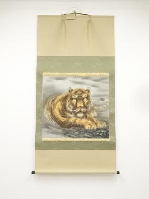 五十川頼雲筆　正面一匹乕図　肉筆絹本掛軸（箱付）